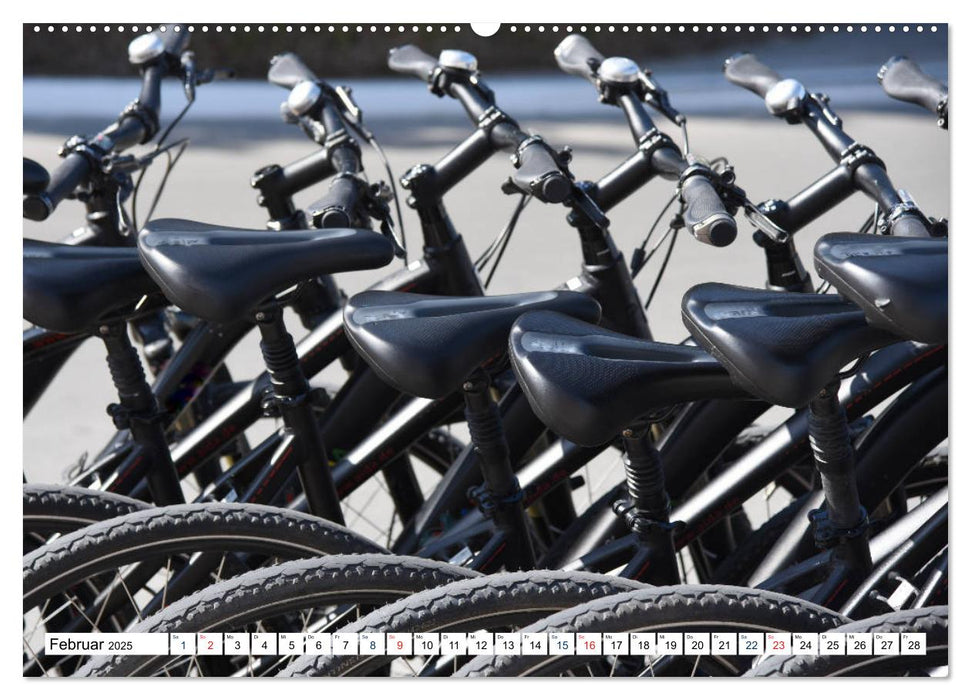 Bikes forever (CALVENDO Premium Wandkalender 2025)