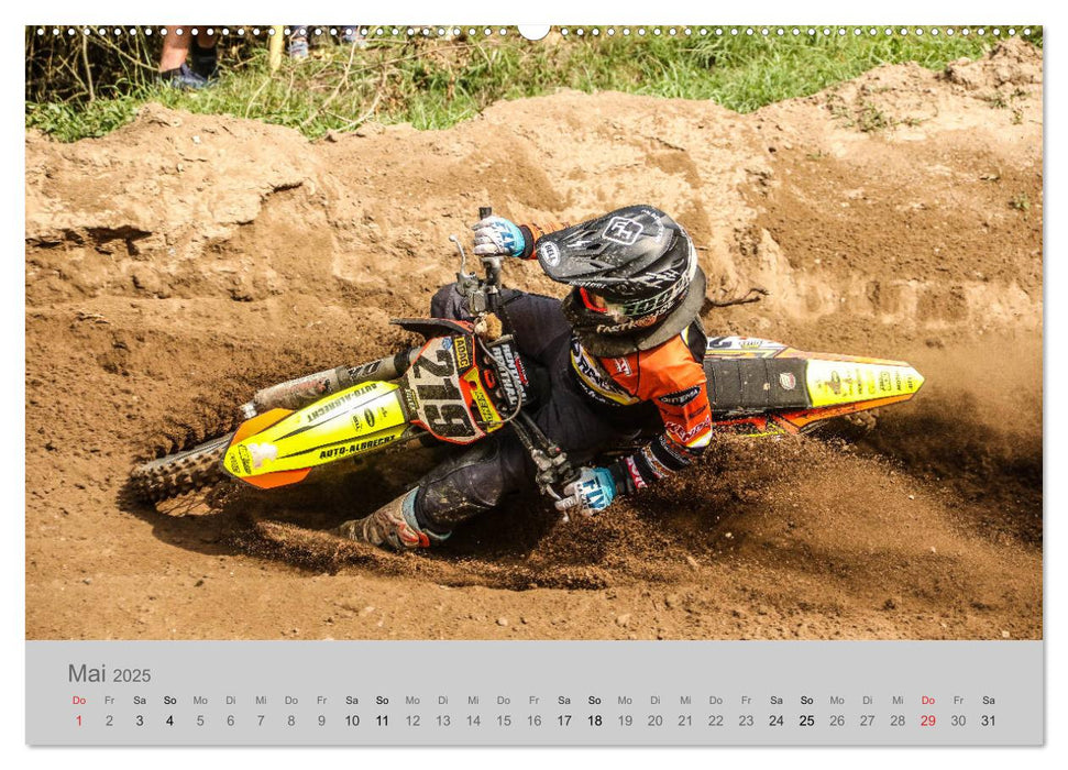 Two-Stroke racing (CALVENDO Premium Wandkalender 2025)