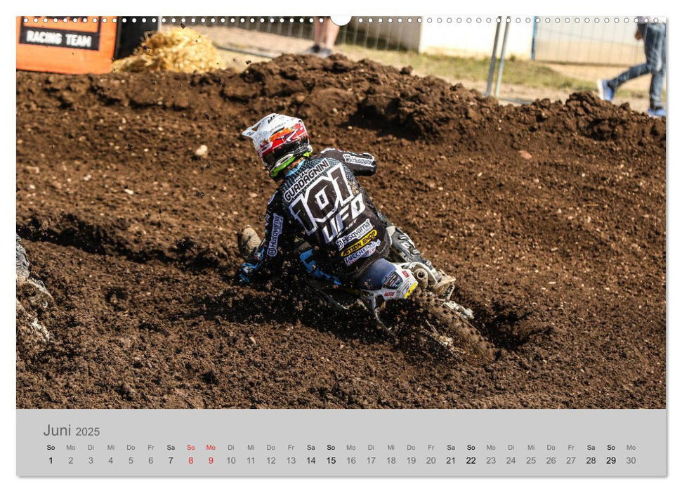 Two-Stroke racing (CALVENDO Premium Wandkalender 2025)