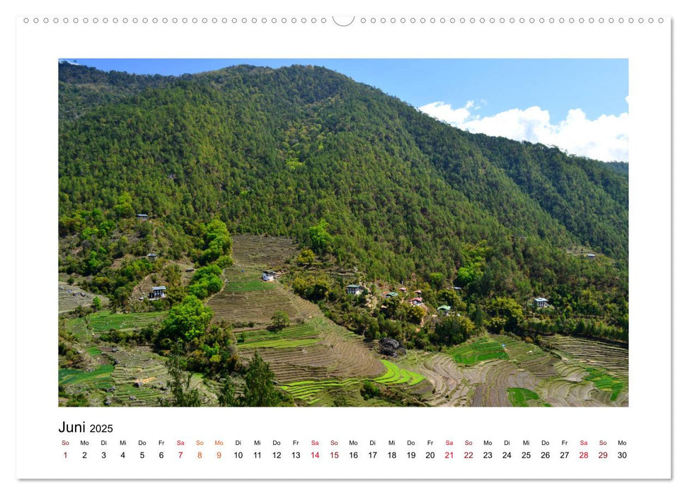 Bhutan – Berge, Buddhismus & Bruttonationalglück (CALVENDO Premium Wandkalender 2025)