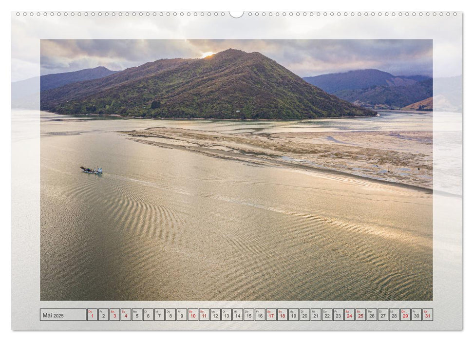 Neuseeland von oben (CALVENDO Premium Wandkalender 2025)