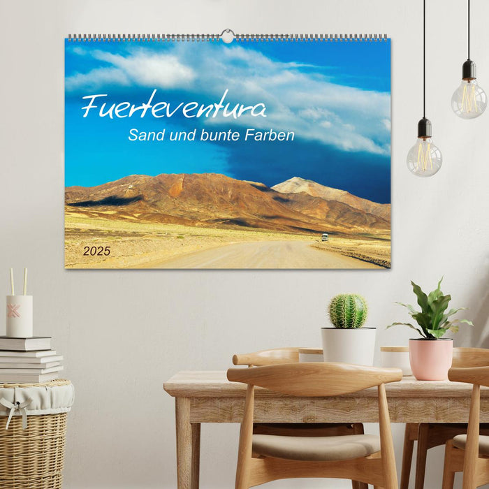 Fuerteventura Sand und bunte Farben (CALVENDO Wandkalender 2025)