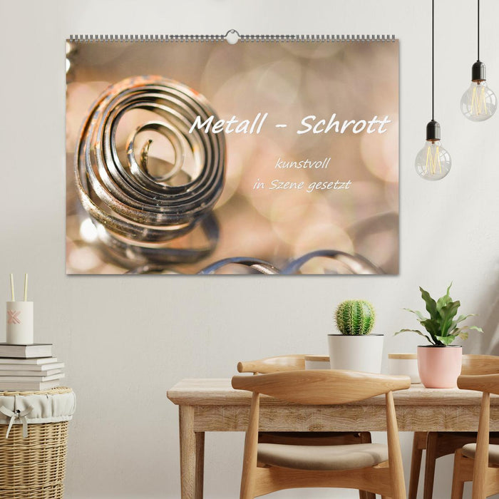 Metall - Schrott kunstvoll in Szene gesetzt (CALVENDO Wandkalender 2025)