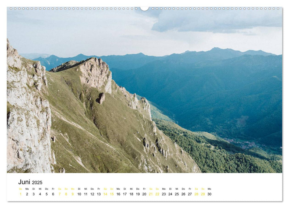 Asturien - Von der Küste bis zu den Gipfeln Europas (CALVENDO Premium Wandkalender 2025)