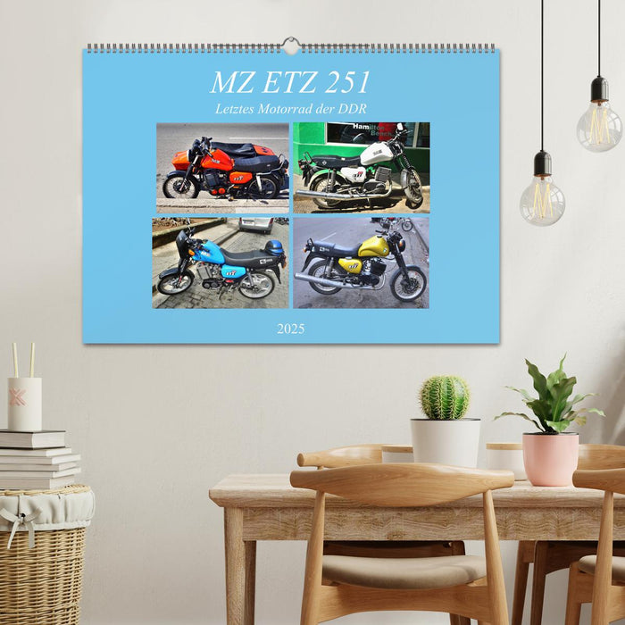 MZ ETZ 251 - Letztes Motorrad der DDR (CALVENDO Wandkalender 2025)