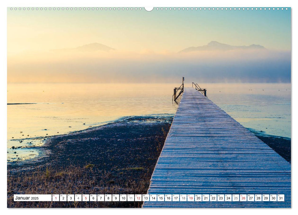 Der Chiemsee - Ansichten zum Träumen (CALVENDO Premium Wandkalender 2025)