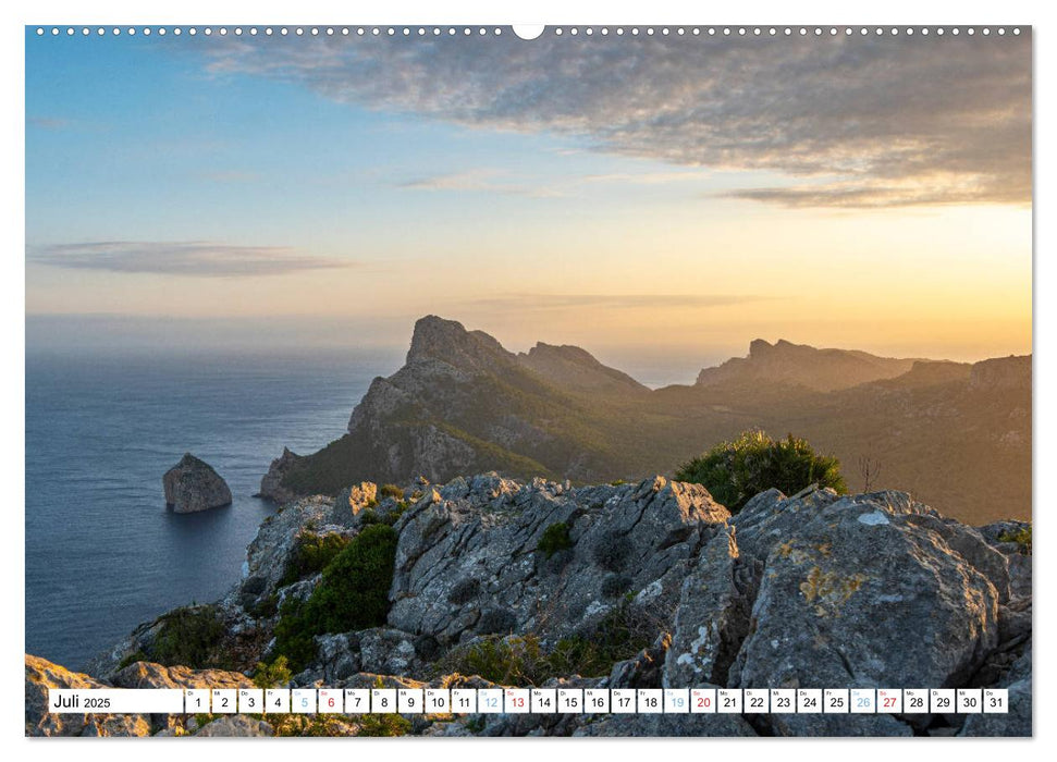 Mallorca Trauminsel im Mittelmeer (CALVENDO Premium Wandkalender 2025)