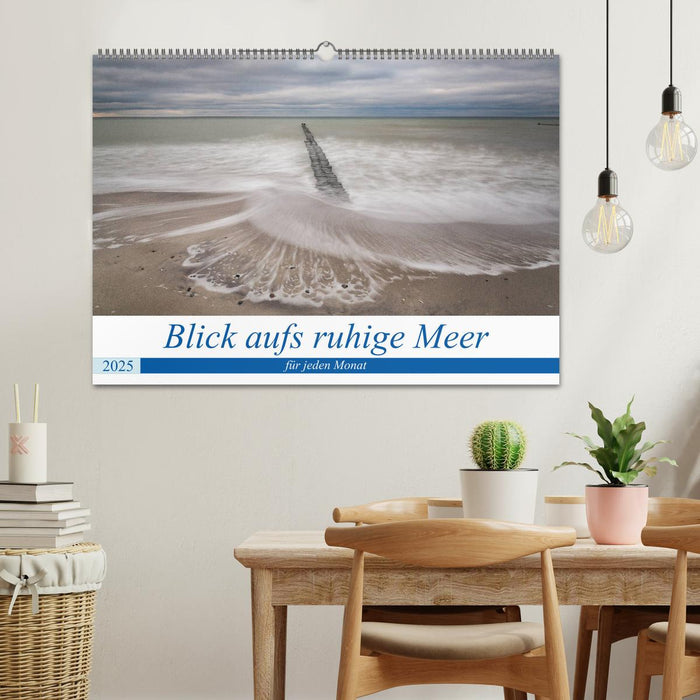 Blick aufs ruhige Meer (CALVENDO Wandkalender 2025)