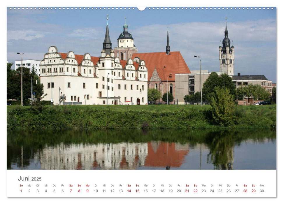 Dessau Design und ein schöner Park (CALVENDO Premium Wandkalender 2025)