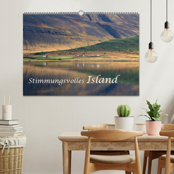 Stimmungsvolles Island (CALVENDO Wandkalender 2025)