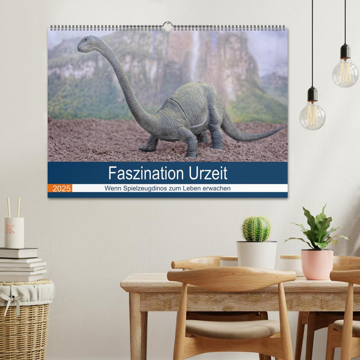 Faszination Urzeit - wenn Spielzeugdinos zum Leben erwachen (CALVENDO Wandkalender 2025)