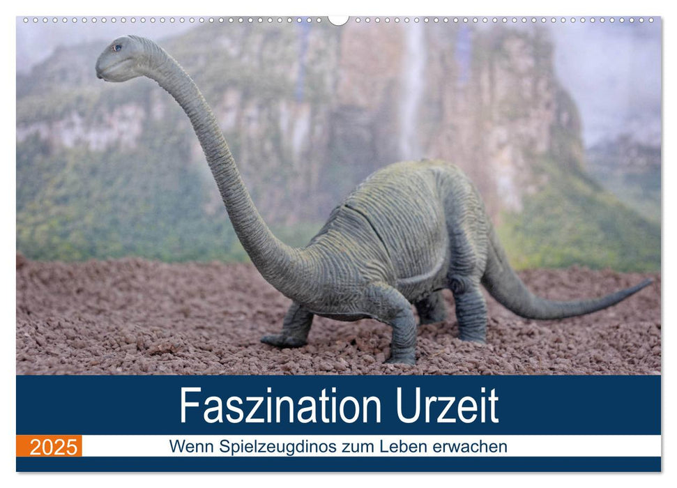 Faszination Urzeit - wenn Spielzeugdinos zum Leben erwachen (CALVENDO Wandkalender 2025)