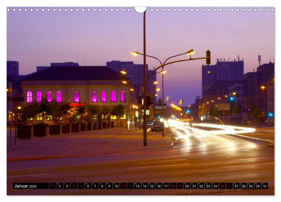 Potsdam zwischen Nacht und blauer Stunde (CALVENDO Wandkalender 2025)