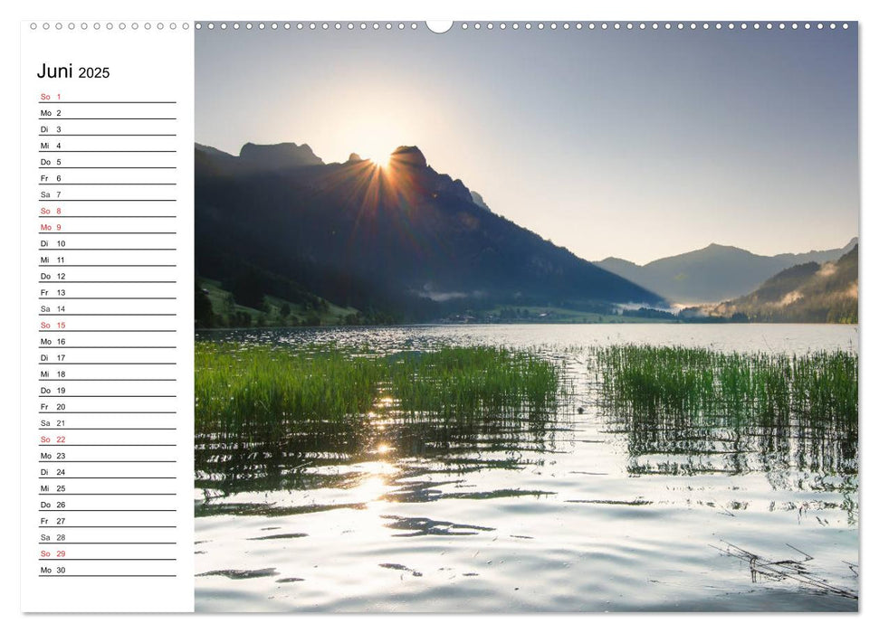 Im Land der Berge (CALVENDO Premium Wandkalender 2025)