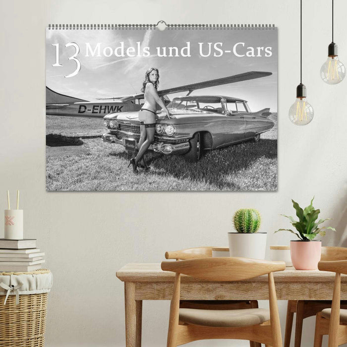 13 Models & US-Cars (CALVENDO Wandkalender 2025)