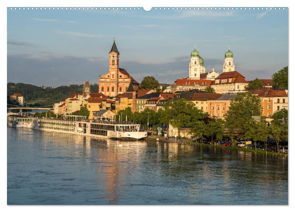 Drei Flüsse Stadt Passau (CALVENDO Premium Wandkalender 2025)