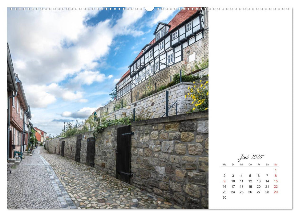 Fachwerkstadt Qudlinburg (CALVENDO Premium Wandkalender 2025)