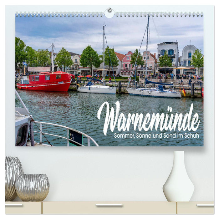 Warnemünde - Sommer, Sonne und Sand im Schuh (CALVENDO Premium Wandkalender 2025)