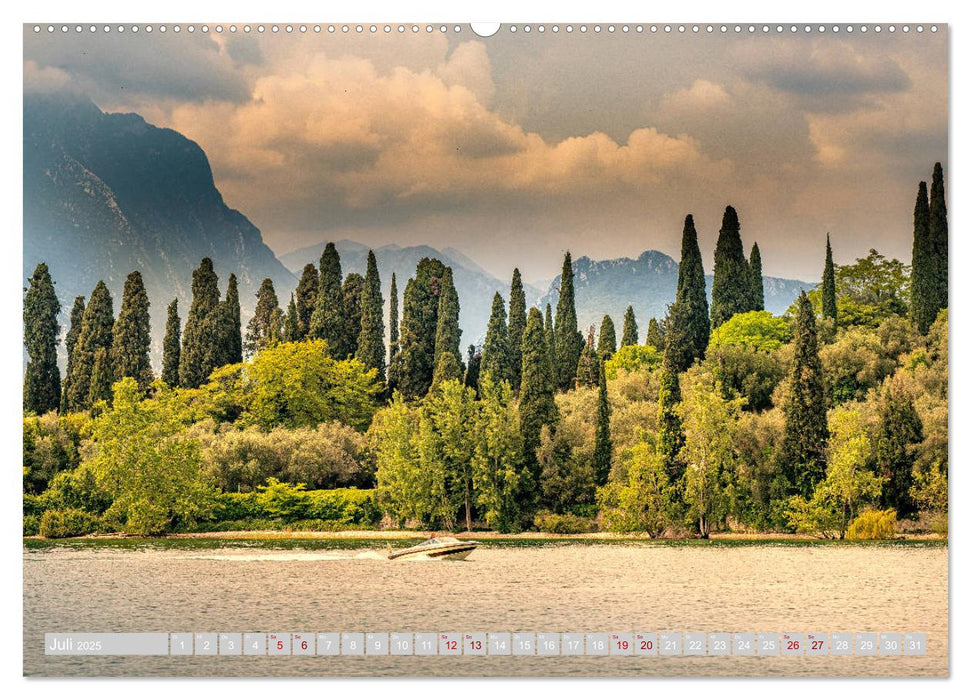 Tenno - Landschaft zwischen Trentino und Gardasee (CALVENDO Premium Wandkalender 2025)