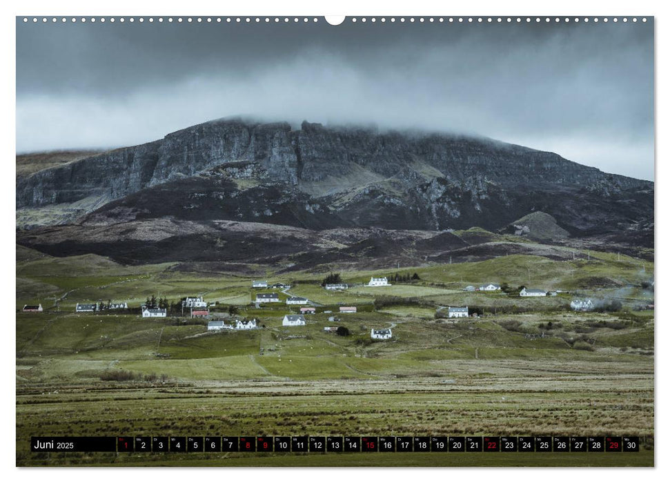 Isle of Skye - so schön kann schlechtes Wetter sein (CALVENDO Premium Wandkalender 2025)