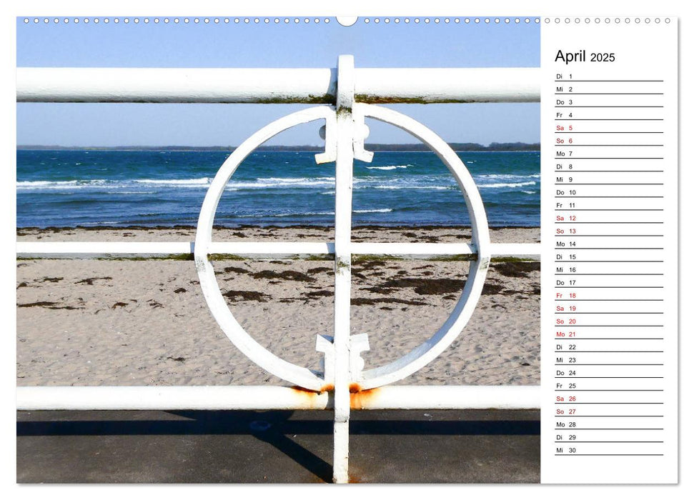 Travemünder Durchblicke (CALVENDO Premium Wandkalender 2025)