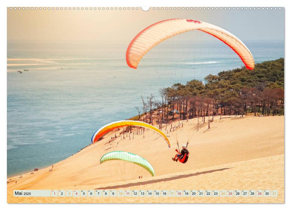 Paragliding - Mut zum Abenteuer (CALVENDO Wandkalender 2025)