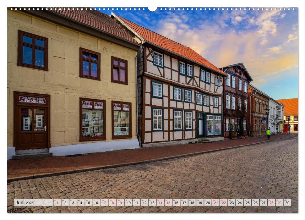 Parchim Impressionen (CALVENDO Premium Wandkalender 2025)