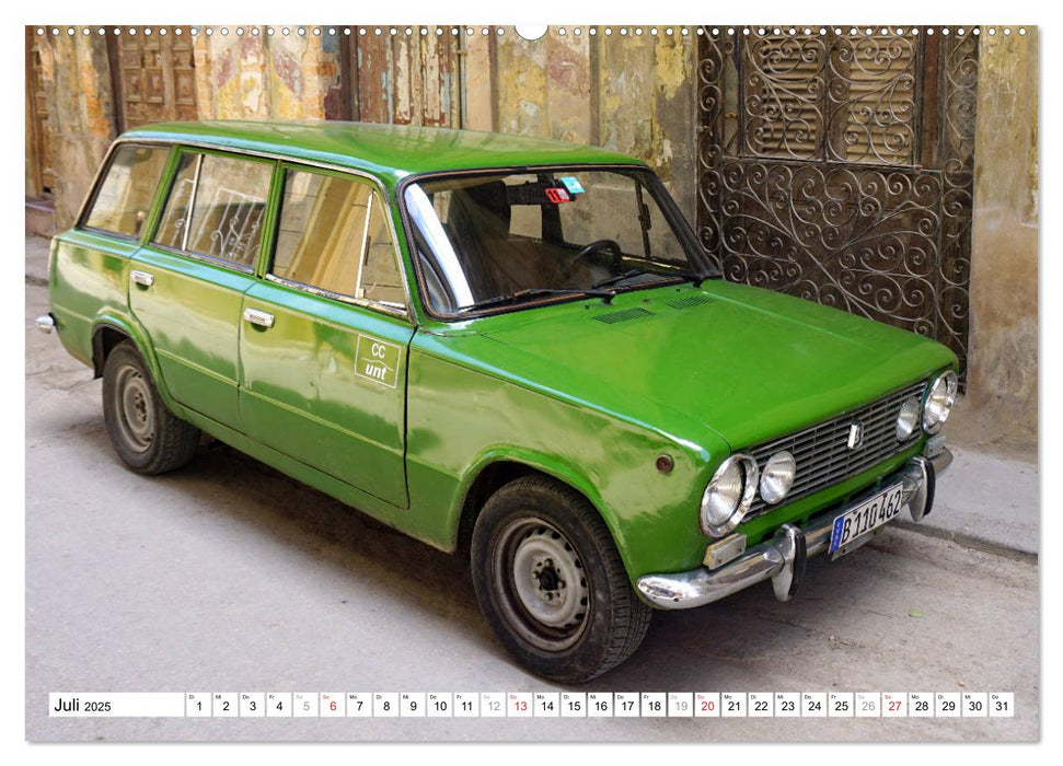 LADA KOMBI - Die sowjetische Auto-Legende WAS-2102 (CALVENDO Premium Wandkalender 2025)