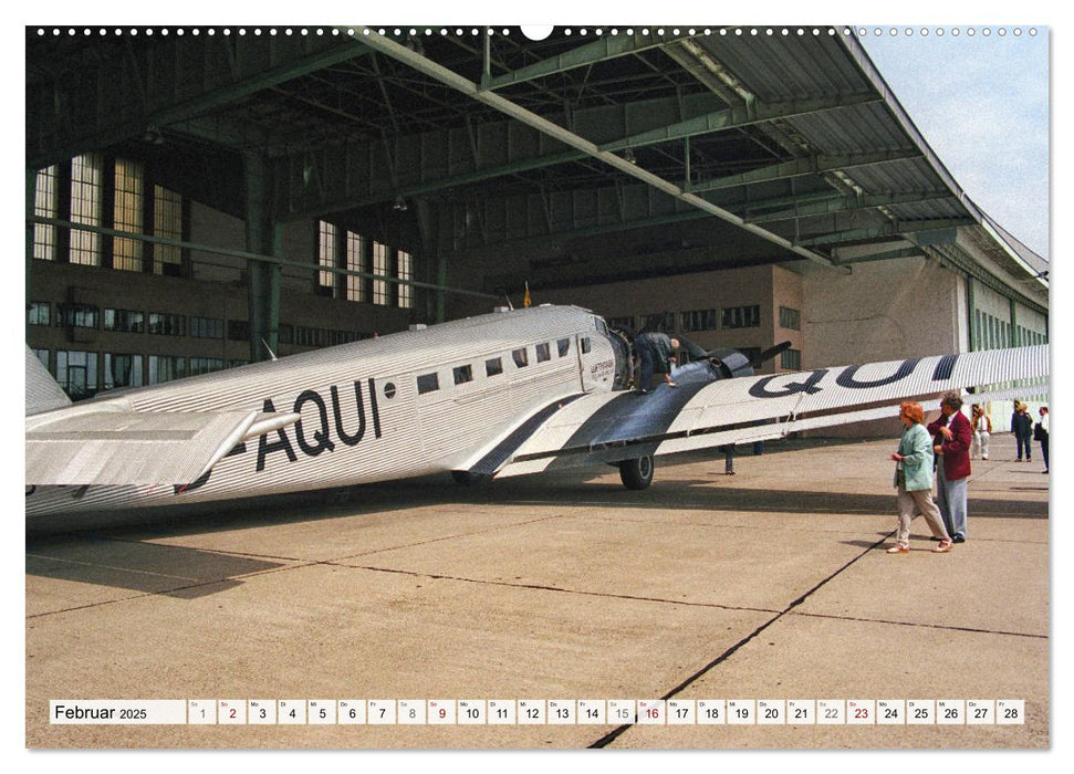 Junkers Ju-52 Rundflug über Berlin (CALVENDO Premium Wandkalender 2025)