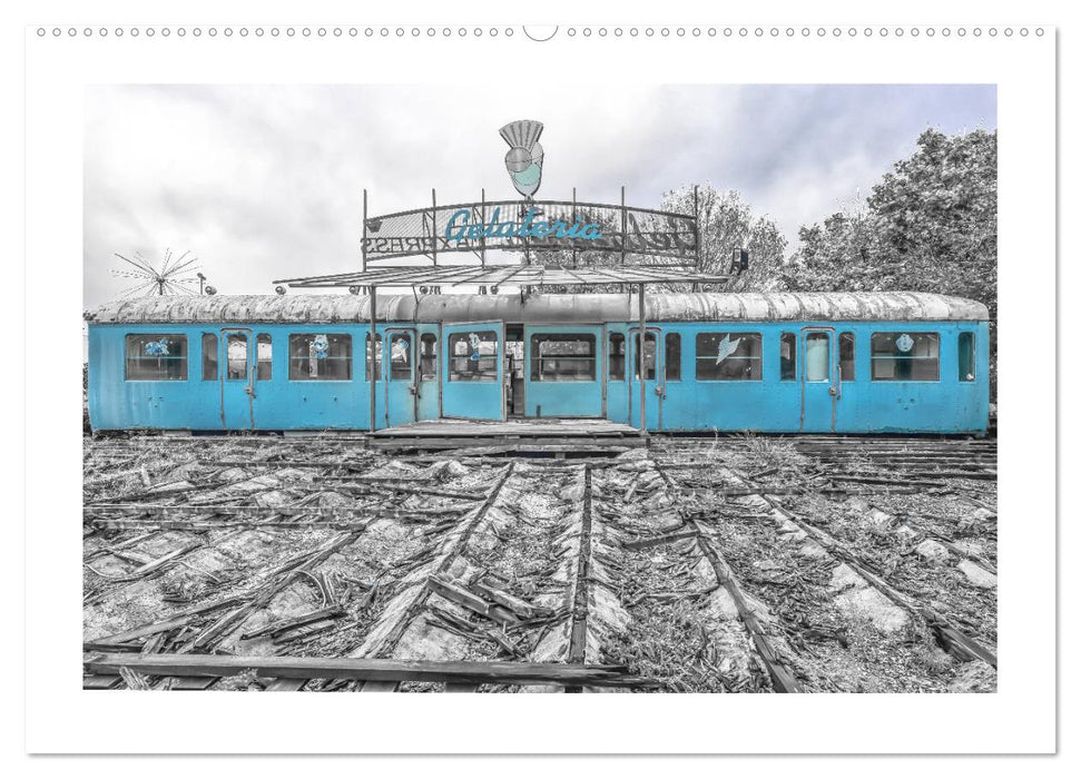 Lost Places - Farbenspiele (CALVENDO Premium Wandkalender 2025)