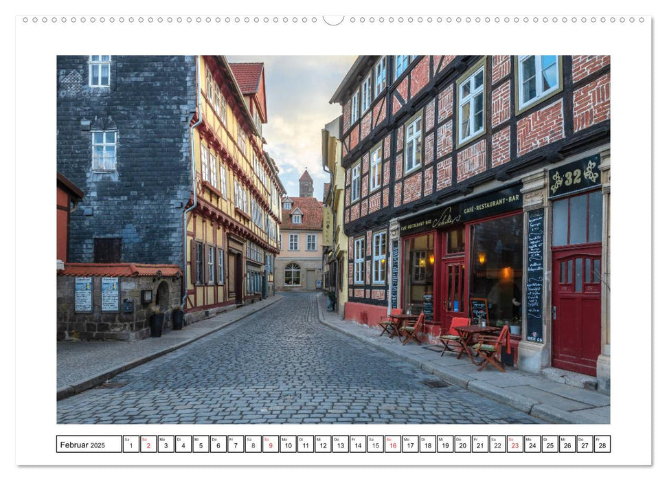 Fachwerkstadt Qudlinburg (CALVENDO Premium Wandkalender 2025)