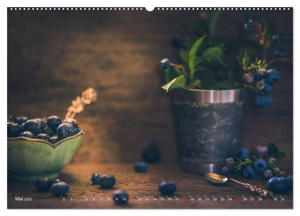 Beeren und Co. Stillleben (CALVENDO Premium Wandkalender 2025)