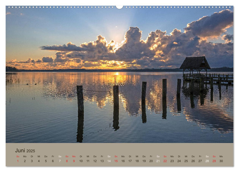 Lichtstimmungen im schönen Schleswig Holstein (CALVENDO Wandkalender 2025)