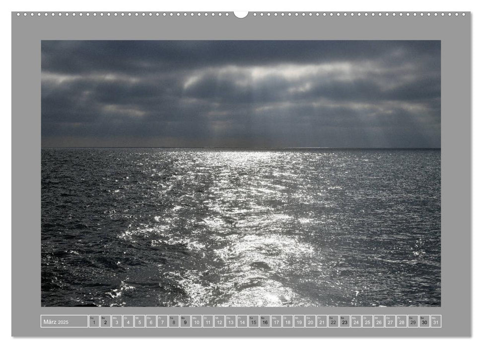 Nur Himmel und Meer (CALVENDO Premium Wandkalender 2025)