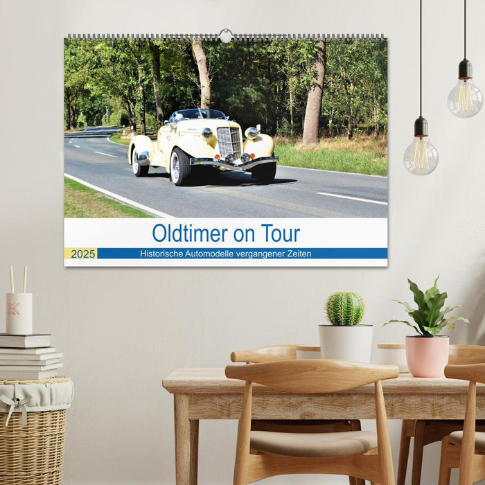 Oldtimer on Tour (CALVENDO Wandkalender 2025)