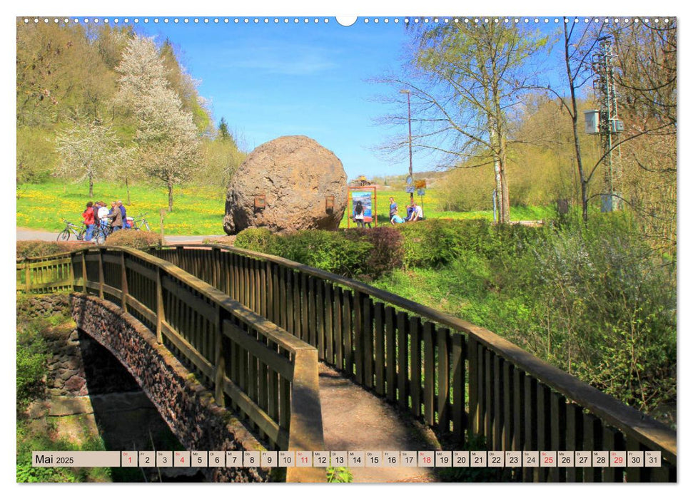 Traumhafte Eifel - In der Vulkaneifel unterwegs (CALVENDO Wandkalender 2025)