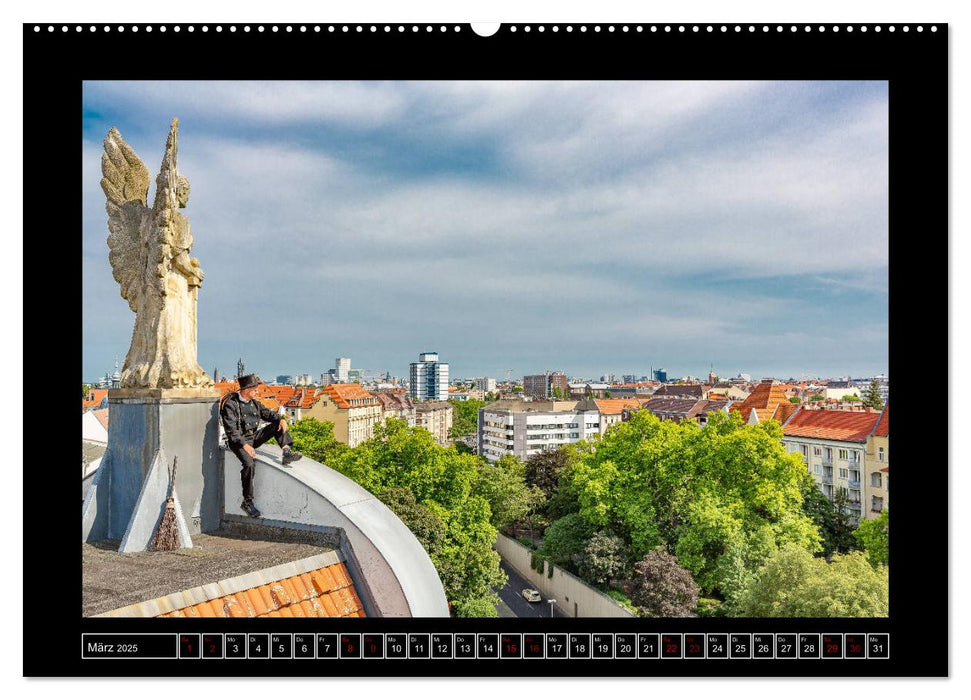 Schornsteinfeger über Berlin 2025 (CALVENDO Premium Wandkalender 2025)