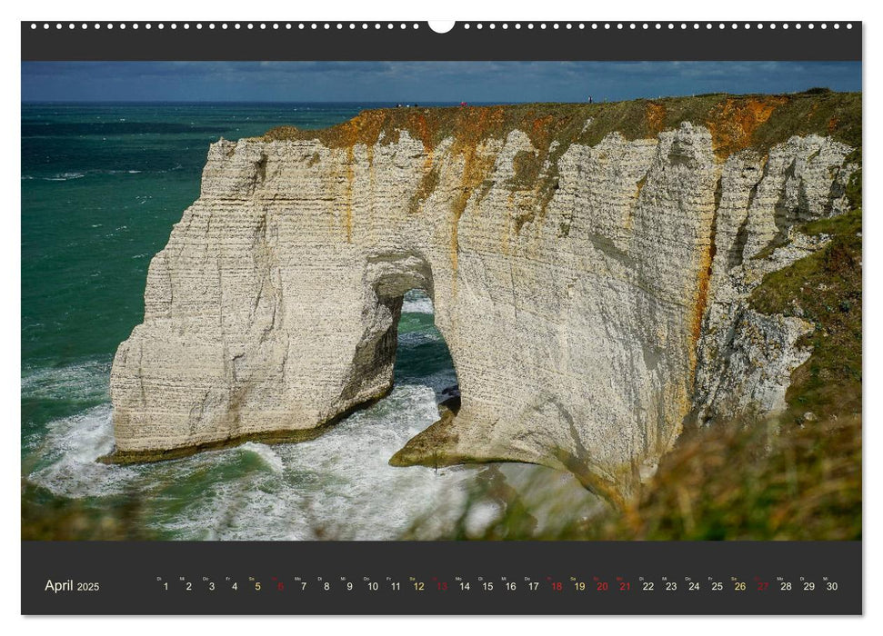 Normandie - Raue Küste und malerische Hafenstädte (CALVENDO Premium Wandkalender 2025)