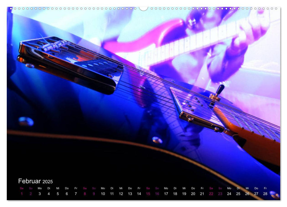 SPOTLIGHTS - Gitarren im Scheinwerferlicht (CALVENDO Premium Wandkalender 2025)