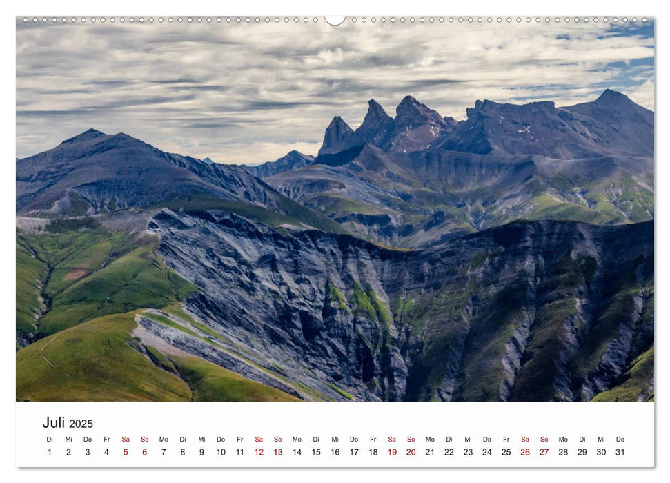 Die Alpen vom Himmel aus gesehen (CALVENDO Premium Wandkalender 2025)