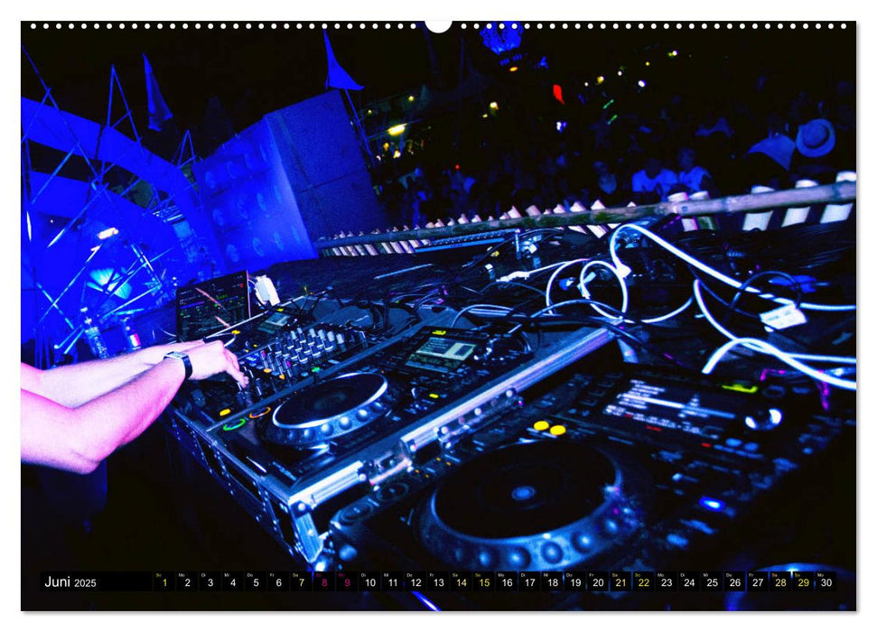 DJ Liveact (CALVENDO Premium Wandkalender 2025)