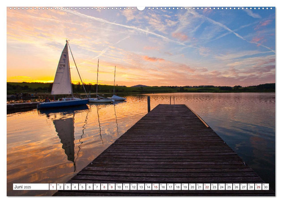 Die Flachgauer Seen (CALVENDO Premium Wandkalender 2025)