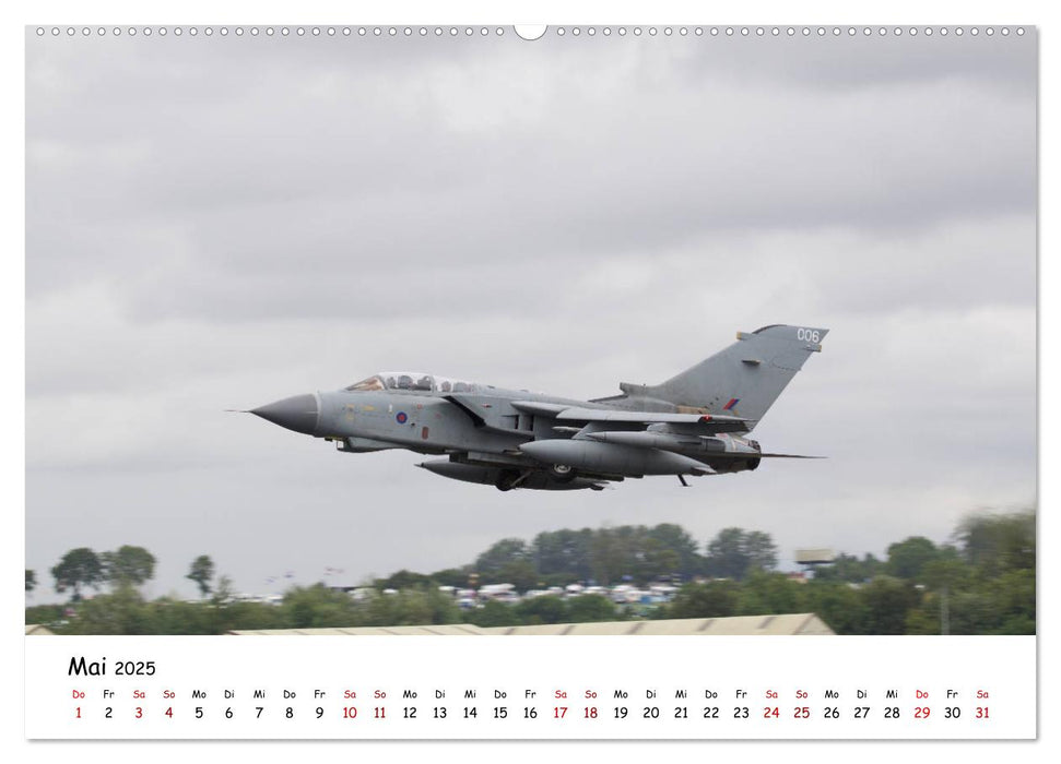 Militärjets Panavia Tornado (CALVENDO Premium Wandkalender 2025)