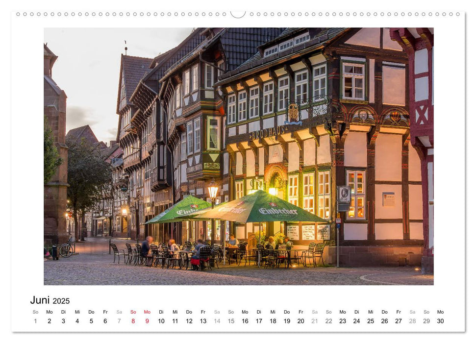 Faszination Fachwerk - wenn es dunkel wird (CALVENDO Premium Wandkalender 2025)