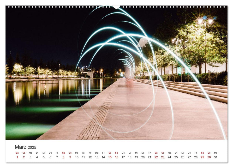 Lightpainting - Malen mit Licht und Zeit (CALVENDO Premium Wandkalender 2025)