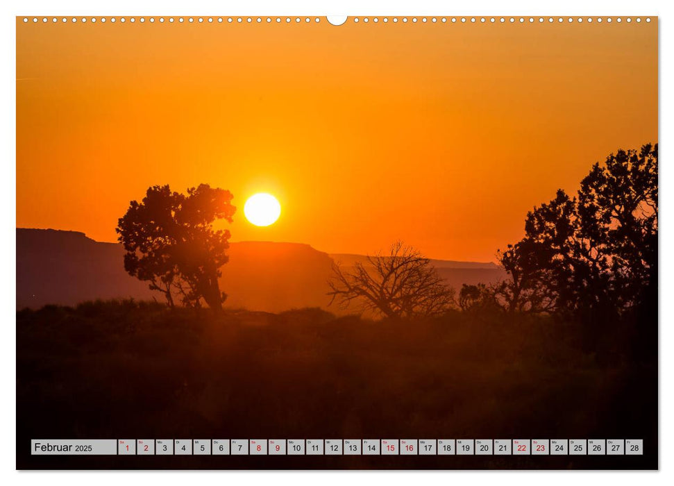 Bergsilhouetten in Arizona (CALVENDO Premium Wandkalender 2025)