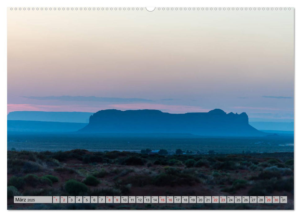 Bergsilhouetten in Arizona (CALVENDO Premium Wandkalender 2025)