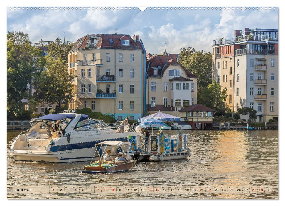 Boote in Berlin (CALVENDO Premium Wandkalender 2025)