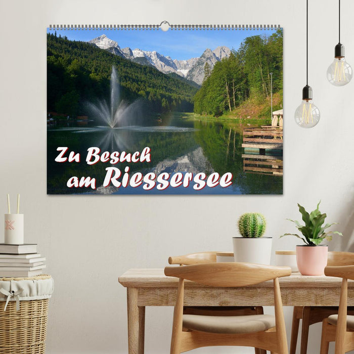 Zu Besuch am Riessersee (CALVENDO Wandkalender 2025)
