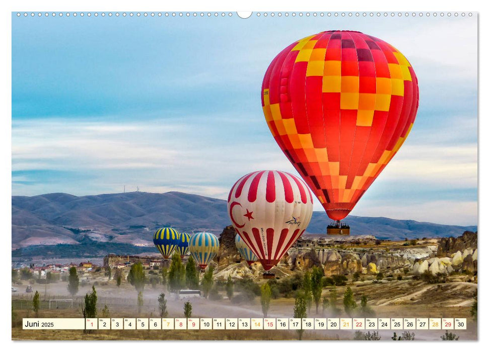 Mit dem Ballon über Kappadokien (CALVENDO Wandkalender 2025)